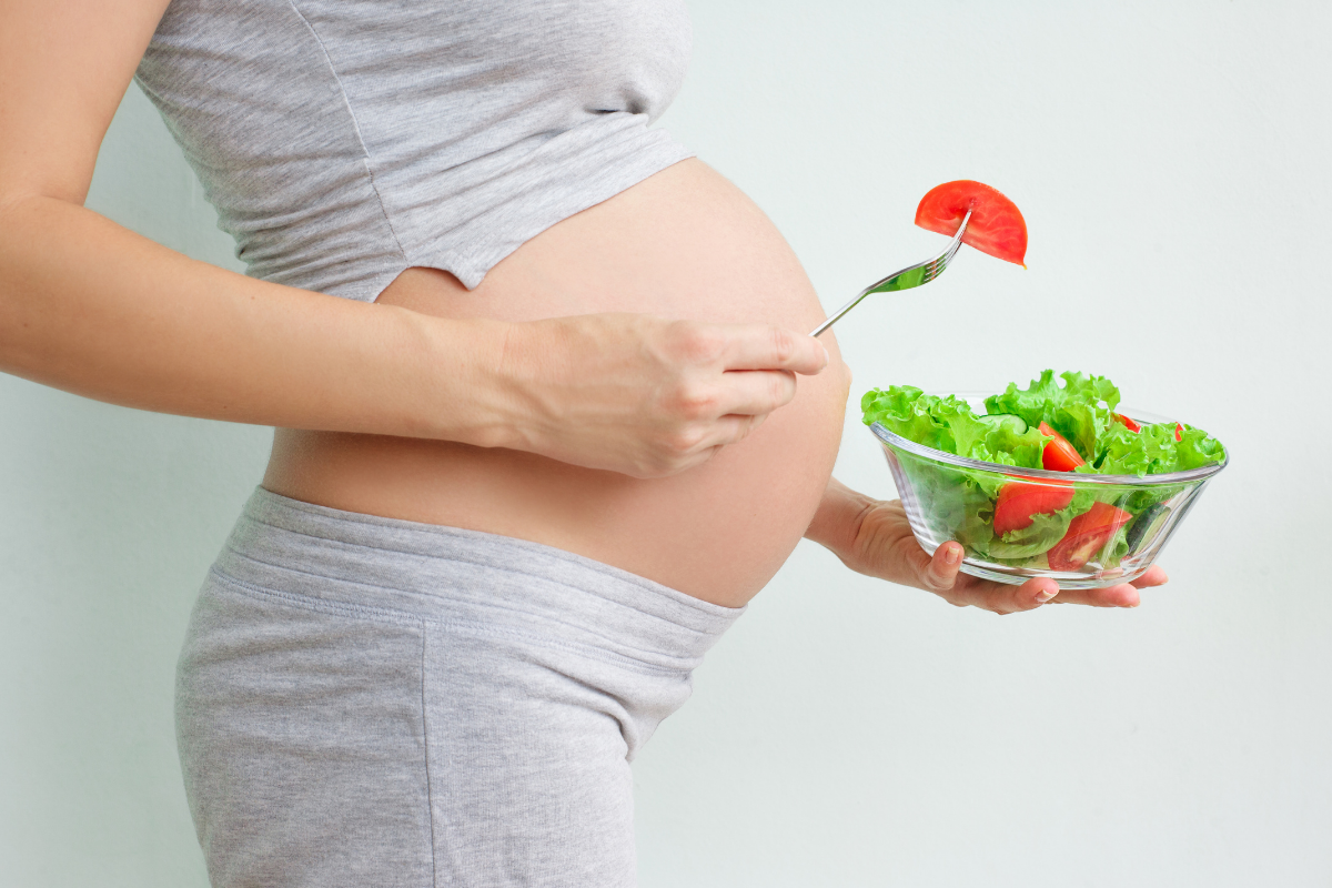 Dieta w ciąży – co jeść w ciąży, a czego unikać? Zadbaj o zdrowie swoje i dziecka